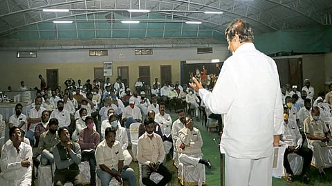 तिन्ही पक्षांची ताकद दाखवून विचारांची निवडणूक विचारानेच जिंकू : पृथ्वीराज चव्हाण