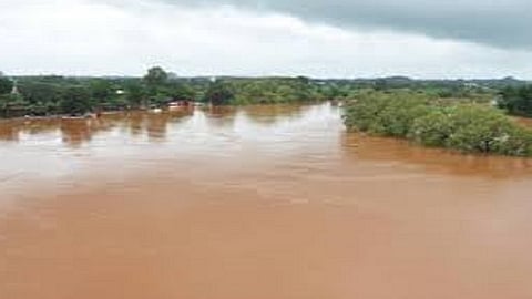 In twelve hours the level of Panchganga has increased by ten feet and at nine o'clock this morning t level of Panchganga was at 31 feet