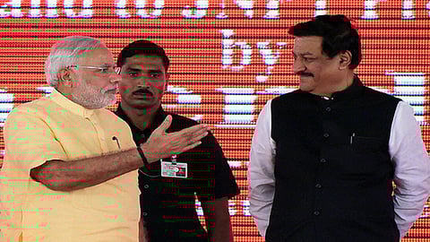 PM Narendra Modi Ex CM Prithviraj Chavan