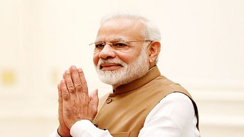 Chandrapur woman send Rakhi made of Bamboo to prime minister