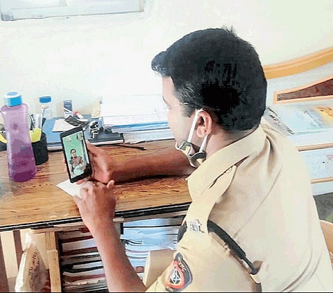 police constable see face baby on whatsapp call