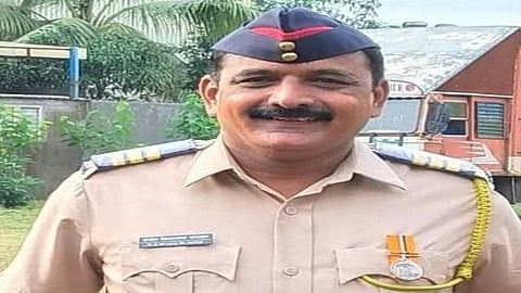 first police officer coronavirus death in kolhapur district Disrupted police in the district 180