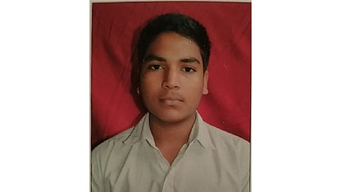 लई भारी...साताऱ्यातील पठ्ठ्याने पाणीपुरी विकून मिळविले दहावीत यश