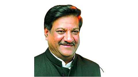 पृथ्वीराज चव्हाणांनी सार्थ ठरवला विश्वास, कऱ्हाडातील रुग्णालये घेणार मोकळा श्वास!