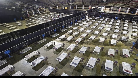 70 हजार रुग्ण, 50 हजार क्वारंटाईन बेड्स; काय आहे मुंबई महापालिकेचं 'मिशन मे'...