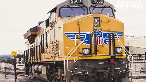 railway engine run on konkan railway on electricity test successful in ratnagiri