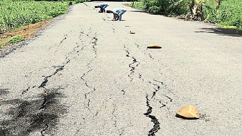 Two roads were blocked in Bhudargad