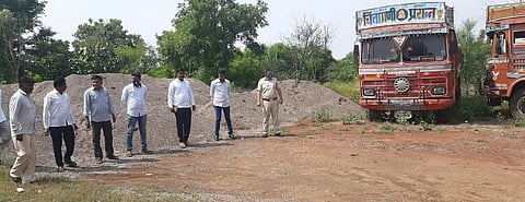 इंदापूरमधील बेकायदा वाळूउपसा करणाऱ्यांना धक्का; महसूल, वनविभागाकडून कारवाई