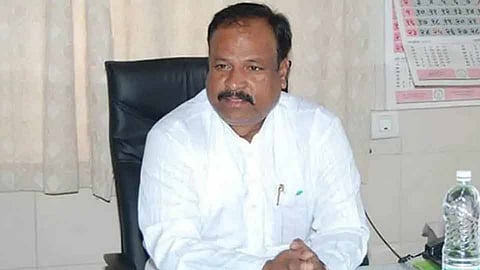 Abdul Sattar meets unwell Raosaheb Danavane