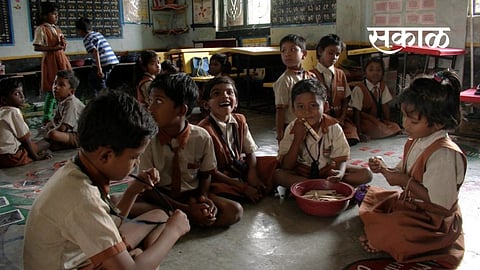 special fund to school for sanitation in chandrapur