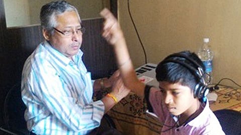 Initiated by singer Padmashri Anuradha Paudwal Distribution of hearing aids to children in schools mumbai