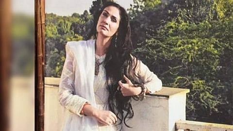 प्रसिद्ध फॅशन डिझायनर सिमर दुग्गलचे कर्करोगाने निधन