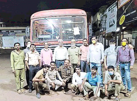 st bus Road missed ratnagiri