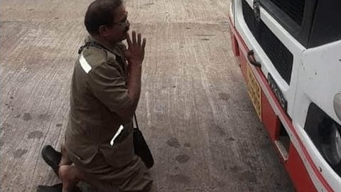 photo viral for retired st employees from vengurle st depot