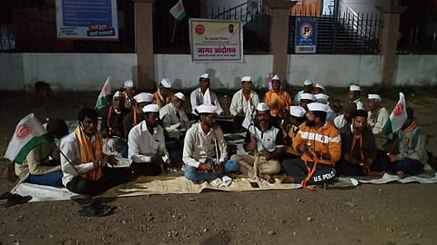 क-हाडात रात्रभर टाळ वाजवून स्वाभिमानीने छेडले जागर आंदोलन