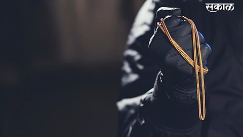 theft from thief in kolhapur ichalkaranji women injured in attack