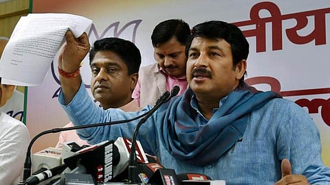 Delhi BJP Chief Tiwari attacked during meet