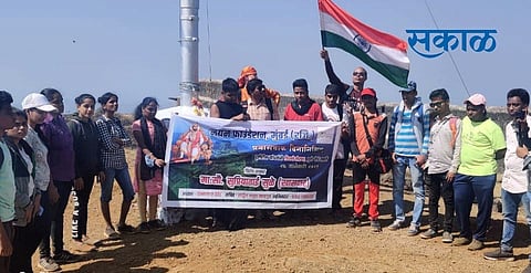 खासदार सुळेंच्या पुढाकाराने 26 दृष्टीहिन मुलांनी अनुभवला शिवरायांचा तोरणा