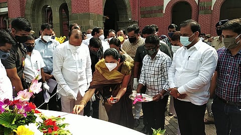 शेतकऱ्यांच्या बांधावरच होणार माती, पाणी परीक्षण; अॅग्रो अँब्युलन्सचे उपमुख्यमंत्र्यांच्या हस्ते लोकार्पण