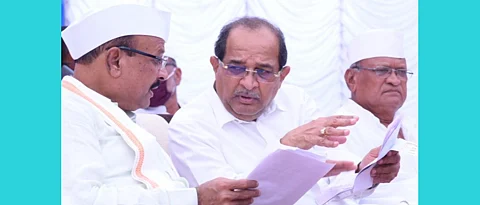 Minister Abdul Sattar asked Vikhe Patil to help him run the factory