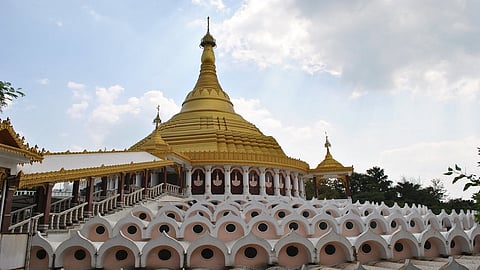 vipashana igatpuri.jpg