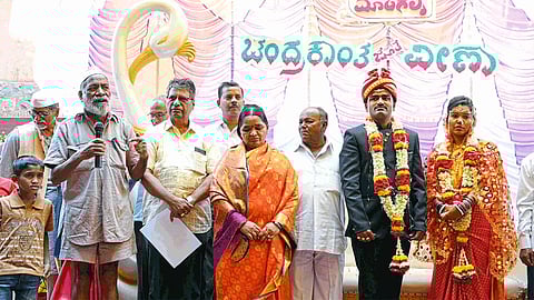 Marriage made by the witness of orphan children