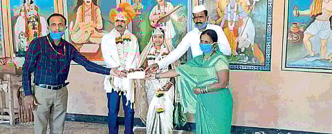 wedding ceremony in lock lockdown at kolhapur