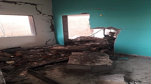 मुंबई: फोर्ट परिसरात इमारतीचा स्लॅब कोसळला