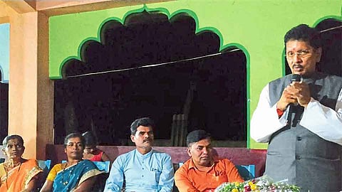 हत्तींसाठी तिलारीत अधिवास करू - केसरकर