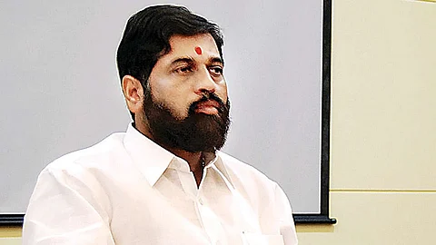 नगरविकास मंत्री एकनाथ शिंदे यांच्या गाडीला अपघात; हाताला किरकोळ दुखापत