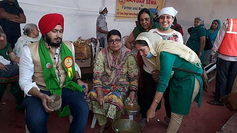 आंदोलक शेतकऱ्यांना "लंगर'चा आधार; शेतकऱ्यांसाठी शीख तरुणांची धाव