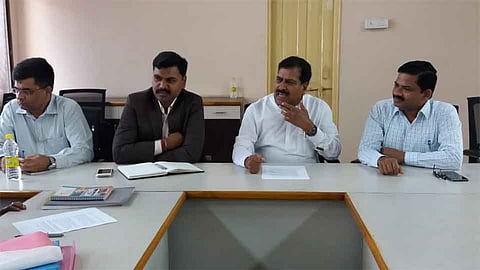 गोगटे उड्डाणपूल 20 नोव्हेंबर पूर्वी खुला - सुरेश अंगडी