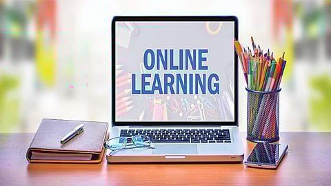 Coronavirus : अरेच्चा ! महाराष्ट्रातील 'ही' शाळाच सुरु