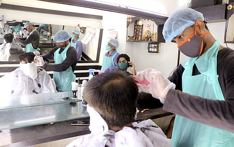 news about cutting salon which closed due to lock down