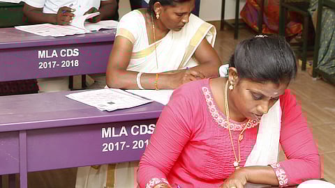 Technical Mistakes In TET Paper Ratnagiri Marathi News