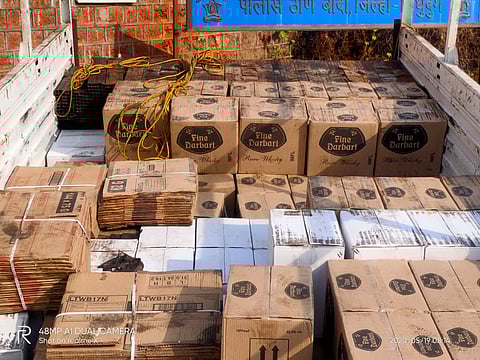 Banda police take acation on illegal liquor traffic