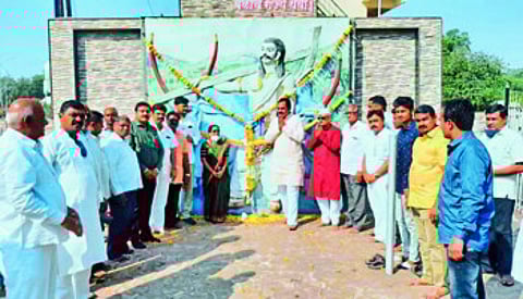 इडा पिडा टळो बळीचं राज्य येवो; बळीराजा लोकोत्सव !