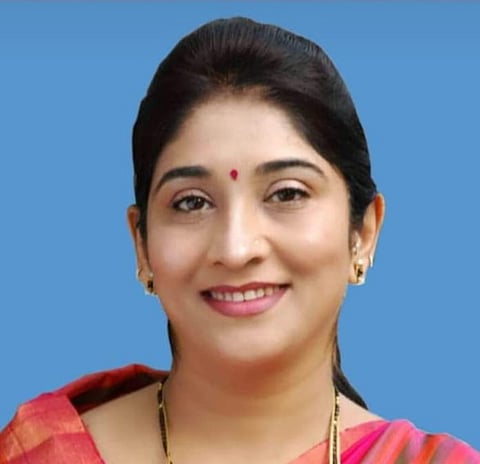 Solapur NCP District President Anita Nagne criticizes Padalkar