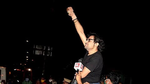 न्यूज रुममध्ये पोहोचल्यावर अर्णब गोस्वामींकडून मुख्यमंत्र्यांना आव्हान