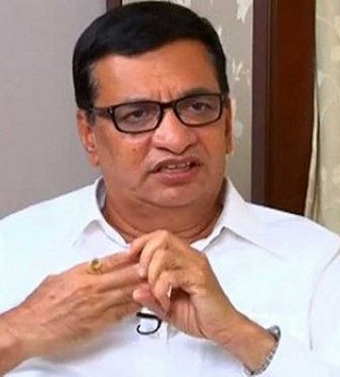 Demand for Secretary of Service Institutions to Revenue Minister Balasaheb Thorat