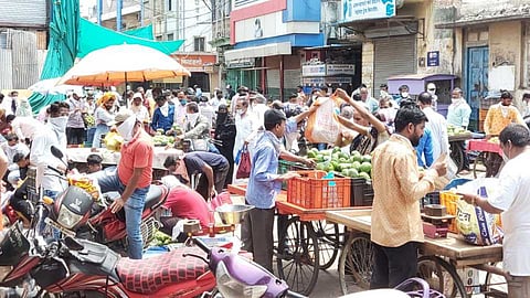 Collector orders to close weekly market till July 31 in Solapur district