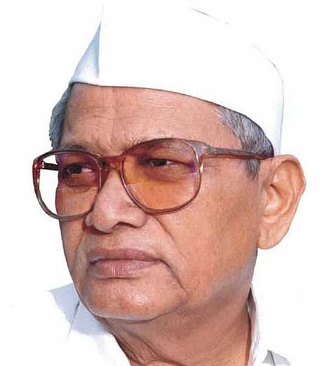 Allegations against Gadakh and Pachpute in Vikhe Patil's autobiography