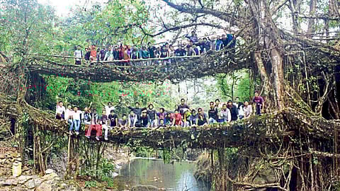 ढगांचं निवासस्थान (प्रा. शैलजा सांगळे)