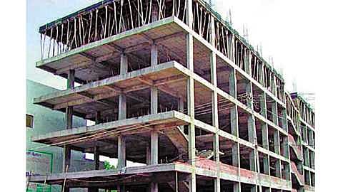 पिंपरी-चिंचवडमध्ये अनधिकृत बांधकामे सुसाट, पण कारवाईबाबत अधिकारी हतबल