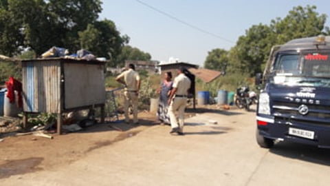 पोलीस आले छापा देखील मारला पण खालीहात परतावे लागले !