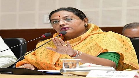 Agricultural Supervisor suspended did post against Yashomati thakur