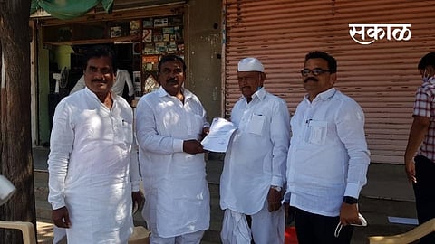Former Deputy Chairman of Panchayat Samiti Vijay Singh Deshmukh has been elected as the President of Pandharpur Taluka NCP..jpg