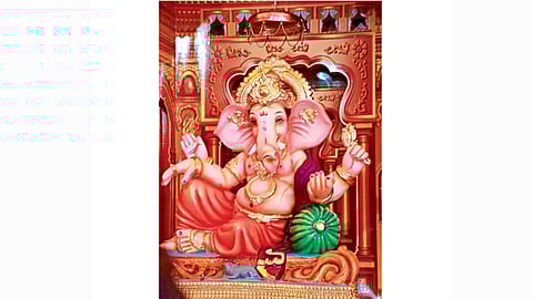 गुडगावमधील विराजमान गणेशमूर्ती.