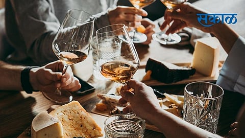 Hotels and bars will be open till 10.45 pm on December 31 in Pune