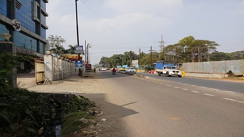 मुंबई-पुणे महामार्ग